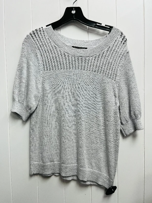 Sweater Short Sleeve By Banana Republic O In Grey, Size: S