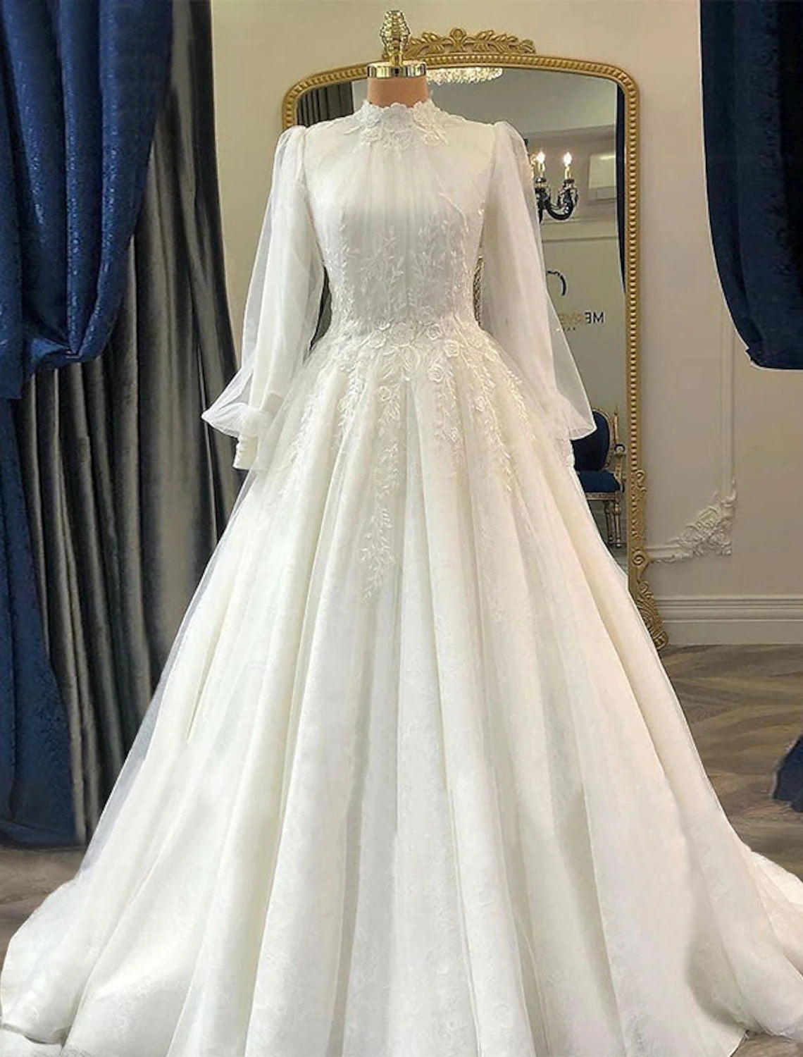 Engagement Vintage 1940s / 1950s Formal Fall Wedding Dresses Ball Gown High Neck Long Sleeve Court Train Lace Bridal Gowns With Pleats Appliques Summer Wedding Party  Women‘s Clothing