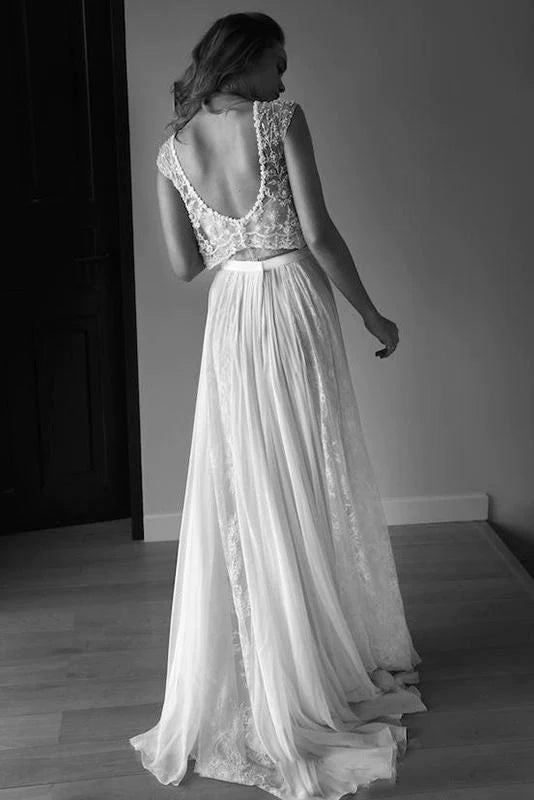 Romantic Long Appliques Backless Lace Mermaid Ivory Long Sleeve Wedding Dresses